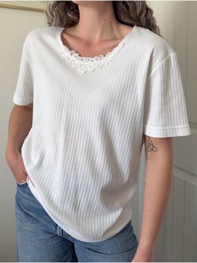 Vintage Cabin Creek White Ribbed Short Sleeve Top with Lace Trim